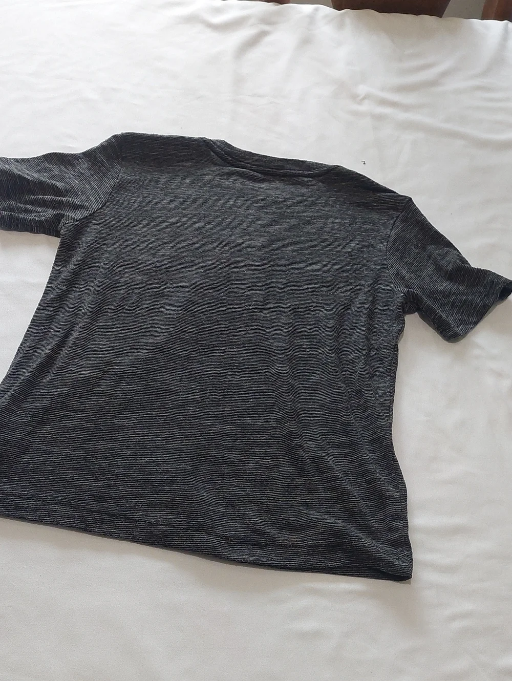 Genuine Merchandise Black San Francisco Giants Kids Tee with Red Logo Size 4,5